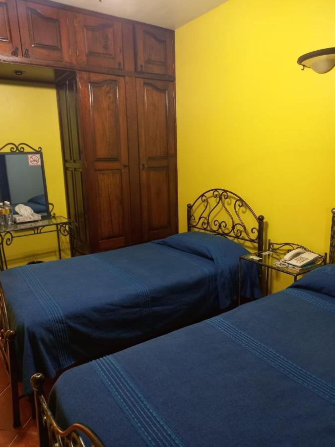 Hotel Dona Alicia Oaxaca Bagian luar foto