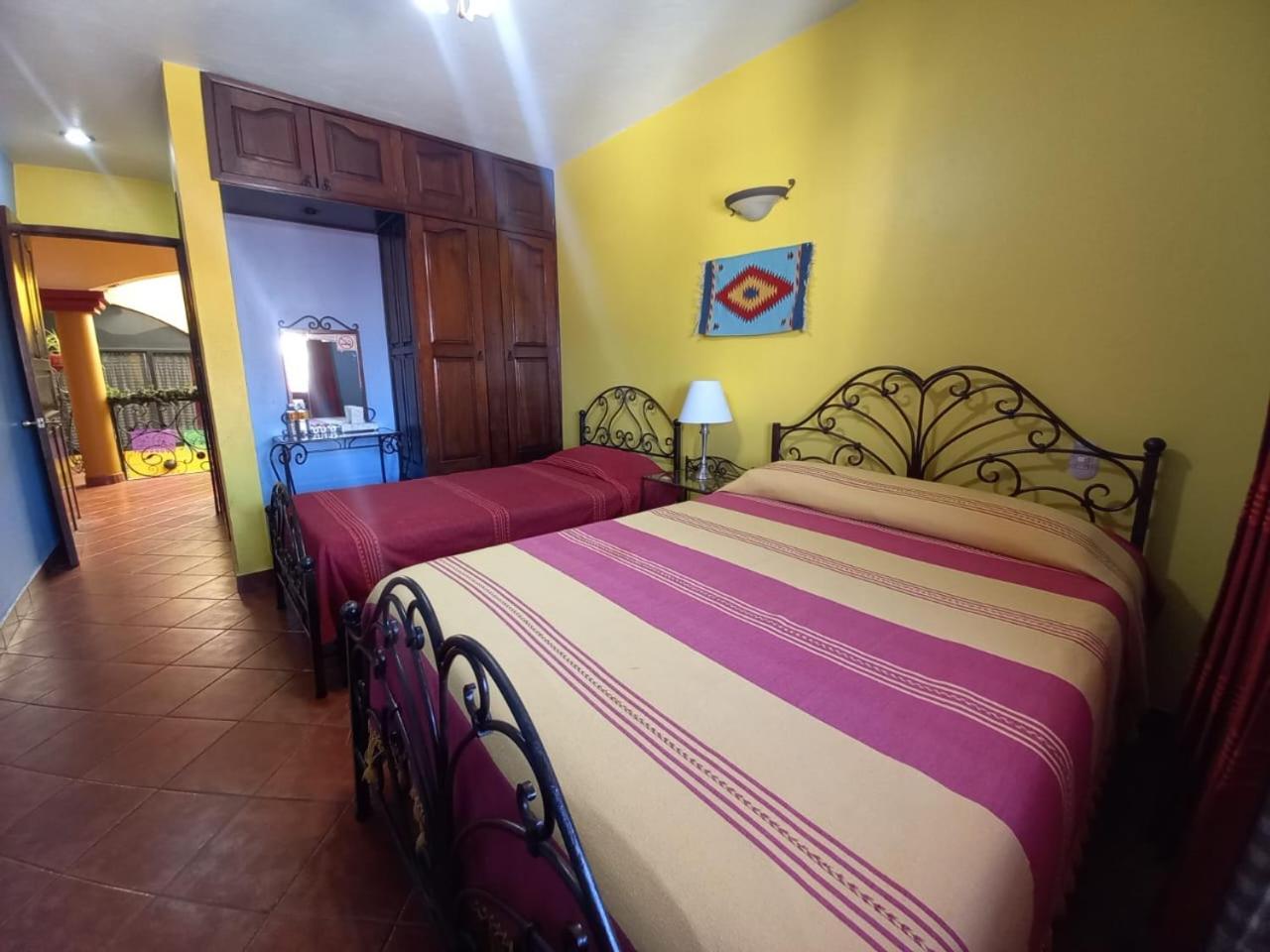 Hotel Dona Alicia Oaxaca Bagian luar foto